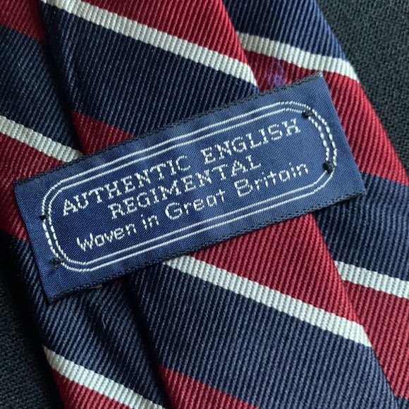 Authentic English Regimental Silk Tie - Picture 2 of 5